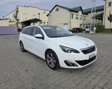 Пежо 308 2014 в Луцке на Automoto.ua Белый Пежо 308, объемом двигателя 2 л и пробегом 234 тыс. км за 10800 $, фото 1 на Automoto.ua