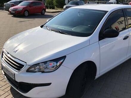 Белый Пежо 308, объемом двигателя 1.56 л и пробегом 280 тыс. км за 8450 $, фото 1 на Automoto.ua
