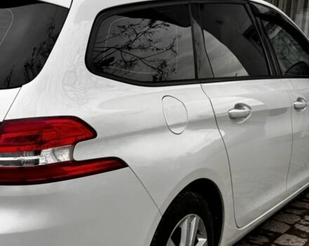 Белый Пежо 308, объемом двигателя 1.6 л и пробегом 270 тыс. км за 9200 $, фото 1 на Automoto.ua