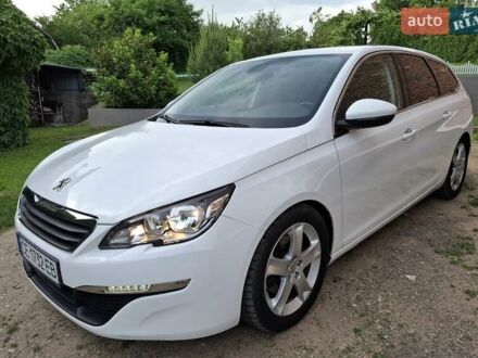 Пежо 308 2015 в Черновцах на Automoto.ua Белый Пежо 308, объемом двигателя 1.57 л и пробегом 193 тыс. км за 10200 $, фото 1 на Automoto.ua