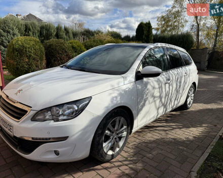 Белый Пежо 308, объемом двигателя 1.56 л и пробегом 274 тыс. км за 9400 $, фото 1 на Automoto.ua