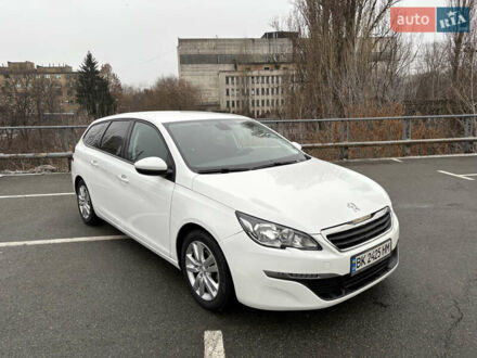 Пежо 308 2016 в Киеве на Automoto.ua Белый Пежо 308, объемом двигателя 1.56 л и пробегом 237 тыс. км за 11700 $, фото 1 на Automoto.ua