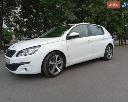 Белый Пежо 308, объемом двигателя 1.56 л и пробегом 163 тыс. км за 11900 $, фото 1 на Automoto.ua