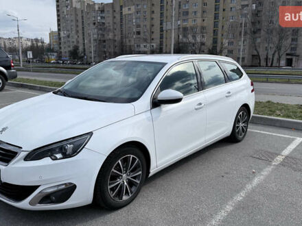 Пежо 308 2016 у Києві на Automoto.ua Білий Пежо 308, об'ємом двигуна 1.56 л та пробігом 250 тис. км за 9600 $, фото 1 на Automoto.ua