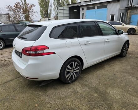 Белый Пежо 308, объемом двигателя 1 л и пробегом 230 тыс. км за 6500 $, фото 1 на Automoto.ua