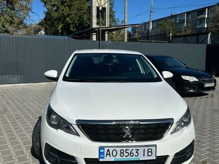 Белый Пежо 308, объемом двигателя 1.5 л и пробегом 180 тыс. км за 11900 $, фото 1 на Automoto.ua