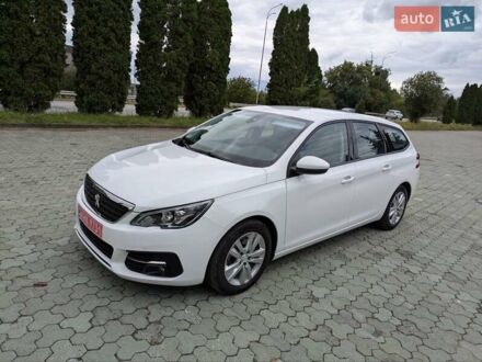 Белый Пежо 308, объемом двигателя 1.5 л и пробегом 177 тыс. км за 14500 $, фото 1 на Automoto.ua