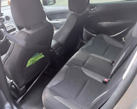 Бежевый Пежо 308, объемом двигателя 1.6 л и пробегом 127 тыс. км за 6700 $, фото 13 на Automoto.ua