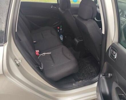 Бежевый Пежо 308, объемом двигателя 1.4 л и пробегом 133 тыс. км за 4400 $, фото 1 на Automoto.ua