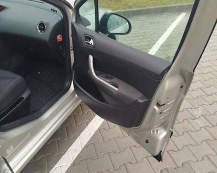 Бежевый Пежо 308, объемом двигателя 1.4 л и пробегом 133 тыс. км за 4400 $, фото 5 на Automoto.ua