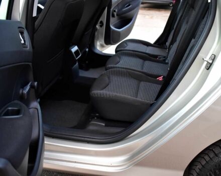 Бежевий Пежо 308, об'ємом двигуна 1.6 л та пробігом 176 тис. км за 6400 $, фото 16 на Automoto.ua