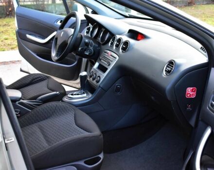 Бежевий Пежо 308, об'ємом двигуна 1.6 л та пробігом 176 тис. км за 6400 $, фото 8 на Automoto.ua