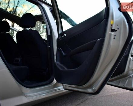 Бежевый Пежо 308, объемом двигателя 1.6 л и пробегом 176 тыс. км за 6400 $, фото 19 на Automoto.ua