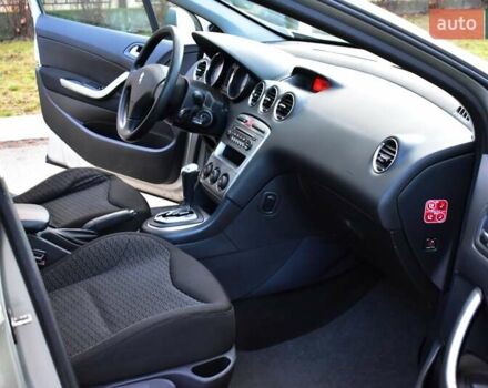 Бежевый Пежо 308, объемом двигателя 1.6 л и пробегом 176 тыс. км за 6400 $, фото 9 на Automoto.ua