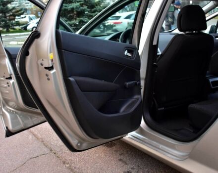 Бежевий Пежо 308, об'ємом двигуна 1.6 л та пробігом 176 тис. км за 6400 $, фото 19 на Automoto.ua