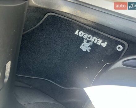 Бежевый Пежо 308, объемом двигателя 1.6 л и пробегом 159 тыс. км за 6850 $, фото 14 на Automoto.ua