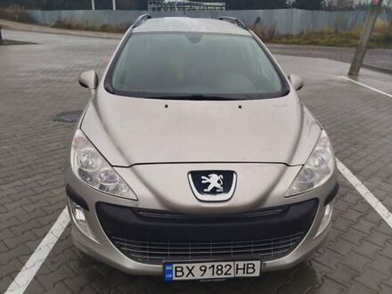 Бежевый Пежо 308, объемом двигателя 1.4 л и пробегом 133 тыс. км за 4400 $, фото 1 на Automoto.ua