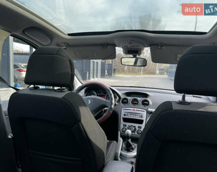 Черный Пежо 308, объемом двигателя 1.6 л и пробегом 260 тыс. км за 4600 $, фото 14 на Automoto.ua