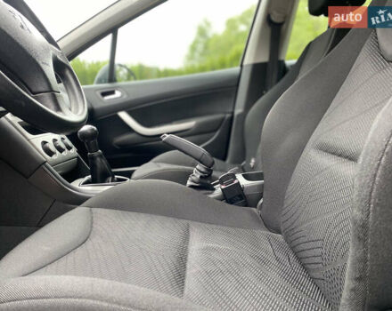 Черный Пежо 308, объемом двигателя 1.4 л и пробегом 165 тыс. км за 4750 $, фото 13 на Automoto.ua