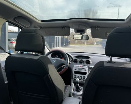 Чорний Пежо 308, об'ємом двигуна 1.6 л та пробігом 260 тис. км за 4500 $, фото 8 на Automoto.ua