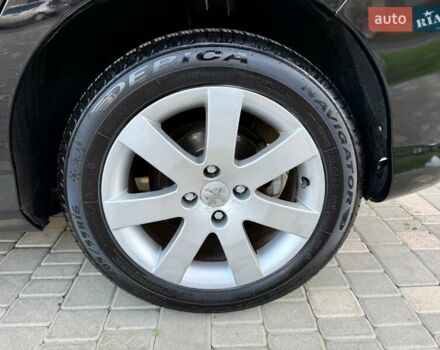 Черный Пежо 308, объемом двигателя 1.6 л и пробегом 166 тыс. км за 5400 $, фото 30 на Automoto.ua