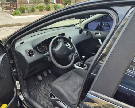 Чорний Пежо 308, об'ємом двигуна 1.6 л та пробігом 142 тис. км за 4300 $, фото 11 на Automoto.ua