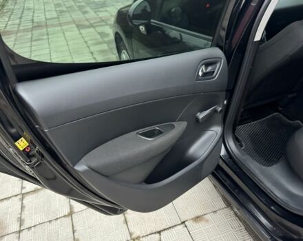 Черный Пежо 308, объемом двигателя 1.6 л и пробегом 157 тыс. км за 5200 $, фото 12 на Automoto.ua