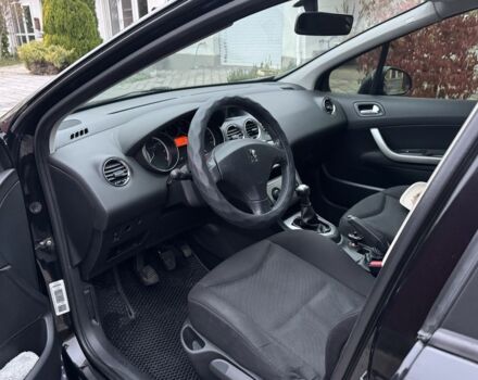 Черный Пежо 308, объемом двигателя 1.6 л и пробегом 157 тыс. км за 5200 $, фото 9 на Automoto.ua