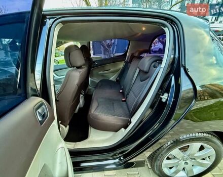 Черный Пежо 308, объемом двигателя 1.6 л и пробегом 166 тыс. км за 5400 $, фото 61 на Automoto.ua