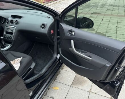 Черный Пежо 308, объемом двигателя 1.6 л и пробегом 157 тыс. км за 5200 $, фото 15 на Automoto.ua