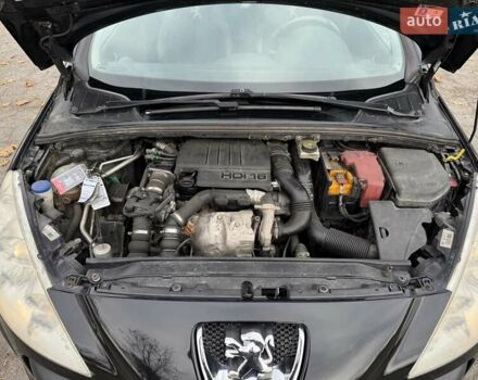 Черный Пежо 308, объемом двигателя 1.56 л и пробегом 320 тыс. км за 5300 $, фото 9 на Automoto.ua