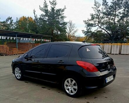 Чорний Пежо 308, об'ємом двигуна 1.6 л та пробігом 216 тис. км за 6000 $, фото 4 на Automoto.ua
