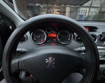 Черный Пежо 308, объемом двигателя 1.6 л и пробегом 184 тыс. км за 5899 $, фото 5 на Automoto.ua