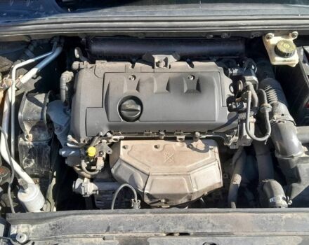 Чорний Пежо 308, об'ємом двигуна 1.6 л та пробігом 193 тис. км за 6000 $, фото 7 на Automoto.ua