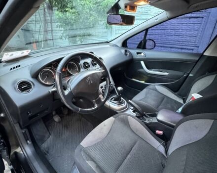 Чорний Пежо 308, об'ємом двигуна 1.6 л та пробігом 233 тис. км за 3800 $, фото 10 на Automoto.ua
