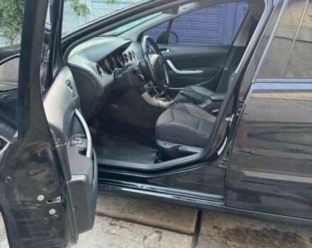 Чорний Пежо 308, об'ємом двигуна 1.6 л та пробігом 233 тис. км за 3800 $, фото 7 на Automoto.ua