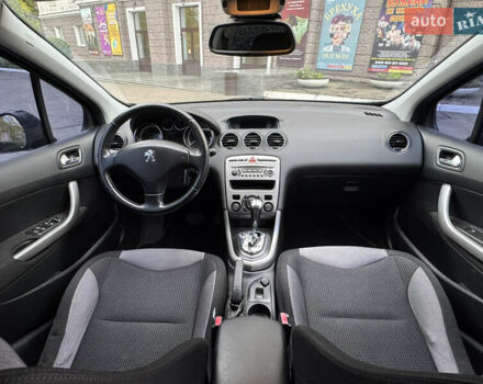 Чорний Пежо 308, об'ємом двигуна 1.6 л та пробігом 160 тис. км за 7300 $, фото 18 на Automoto.ua