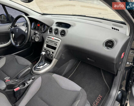 Чорний Пежо 308, об'ємом двигуна 1.6 л та пробігом 160 тис. км за 7300 $, фото 16 на Automoto.ua