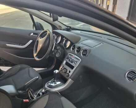 Чорний Пежо 308, об'ємом двигуна 1.6 л та пробігом 200 тис. км за 6700 $, фото 4 на Automoto.ua