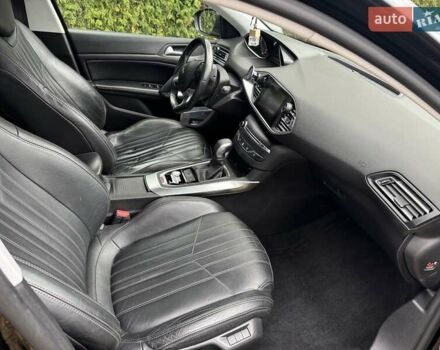 Черный Пежо 308, объемом двигателя 2 л и пробегом 233 тыс. км за 11500 $, фото 7 на Automoto.ua