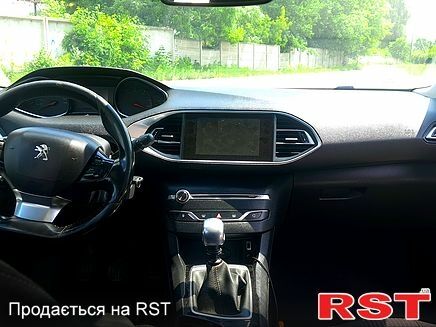 Чорний Пежо 308, об'ємом двигуна 1.6 л та пробігом 301 тис. км за 8800 $, фото 3 на Automoto.ua