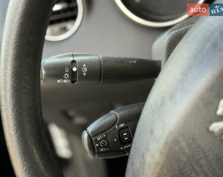 Черный Пежо 308, объемом двигателя 1.6 л и пробегом 248 тыс. км за 5350 $, фото 32 на Automoto.ua