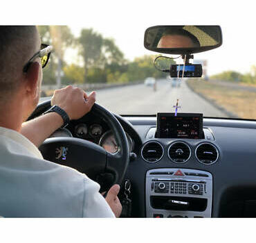 Черный Пежо 308, объемом двигателя 2 л и пробегом 305 тыс. км за 7000 $, фото 3 на Automoto.ua