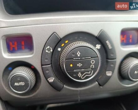 Пежо 308 2008 в Кривом Роге на Automoto.ua Черный Пежо 308, объемом двигателя 1.6 л и пробегом 278 тыс. км за 3900 $, фото 19 на Automoto.ua