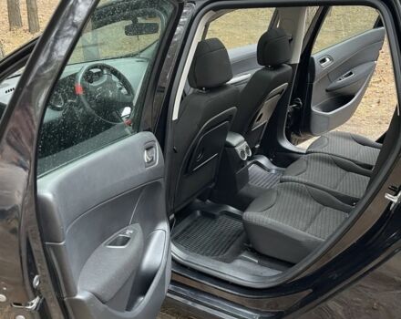 Черный Пежо 308, объемом двигателя 1.6 л и пробегом 233 тыс. км за 4500 $, фото 3 на Automoto.ua