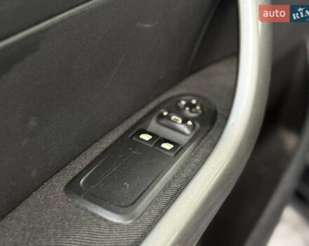 Черный Пежо 308, объемом двигателя 1.6 л и пробегом 248 тыс. км за 5350 $, фото 39 на Automoto.ua