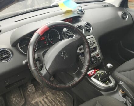 Черный Пежо 308, объемом двигателя 1.6 л и пробегом 2 тыс. км за 4800 $, фото 1 на Automoto.ua