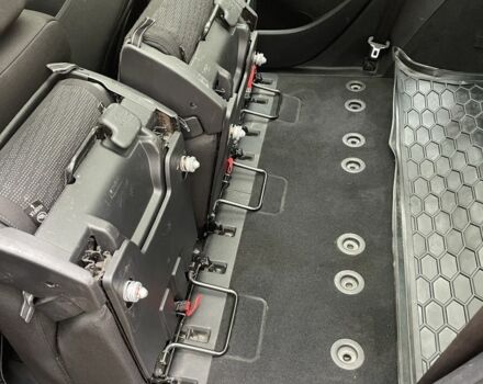 Черный Пежо 308, объемом двигателя 1.6 л и пробегом 233 тыс. км за 4500 $, фото 9 на Automoto.ua