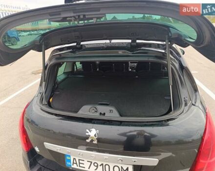 Пежо 308 2008 в Кривом Роге на Automoto.ua Черный Пежо 308, объемом двигателя 1.6 л и пробегом 278 тыс. км за 3900 $, фото 4 на Automoto.ua