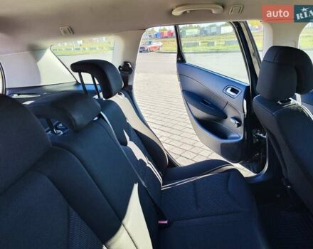 Пежо 308 2009 в Львове на Automoto.ua Черный Пежо 308, объемом двигателя 1.6 л и пробегом 240 тыс. км за 5250 $, фото 39 на Automoto.ua